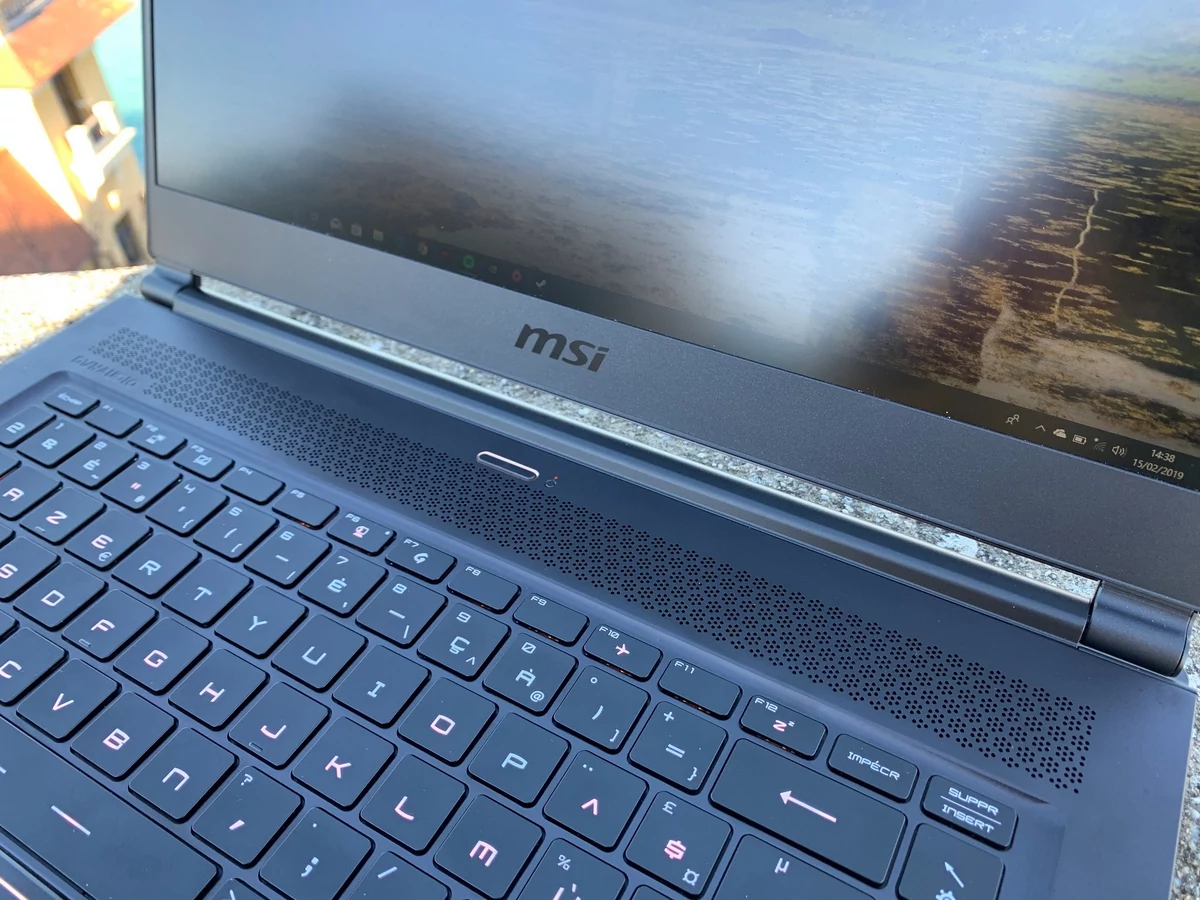 TEST-MSI-GS65-Stealth-8SR (8).JPG