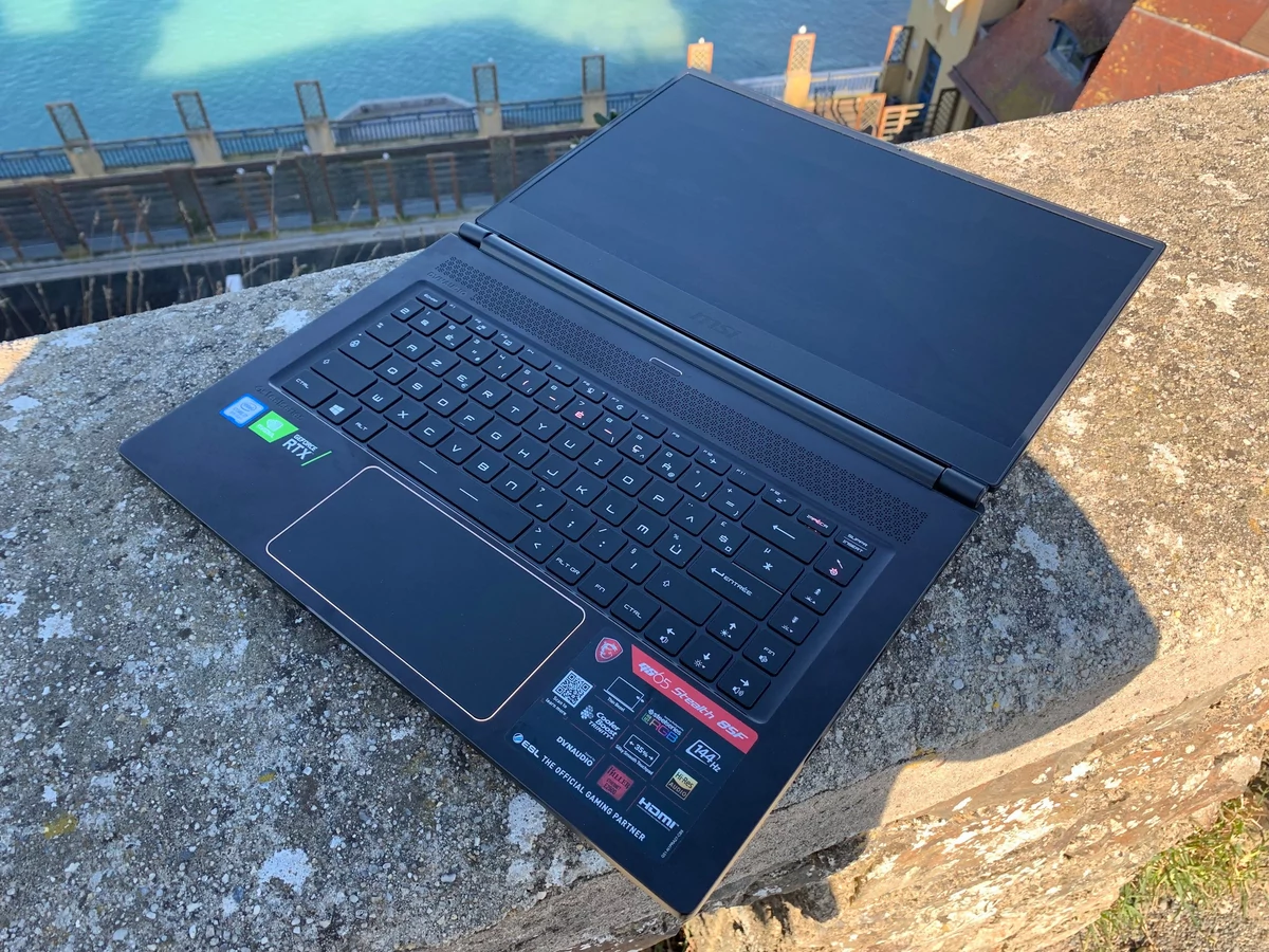 TEST-MSI-GS65-Stealth-8SR (12).JPG