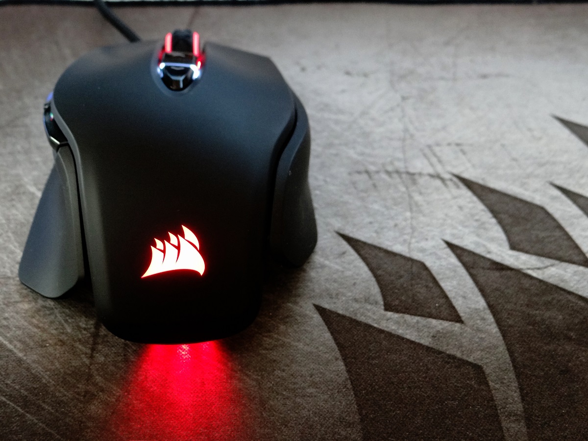 Test Corsair M65 RGB Elite_01