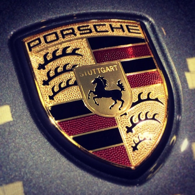 Porsche crée sa propre entreprise de fabrication de batteries : Cellforce