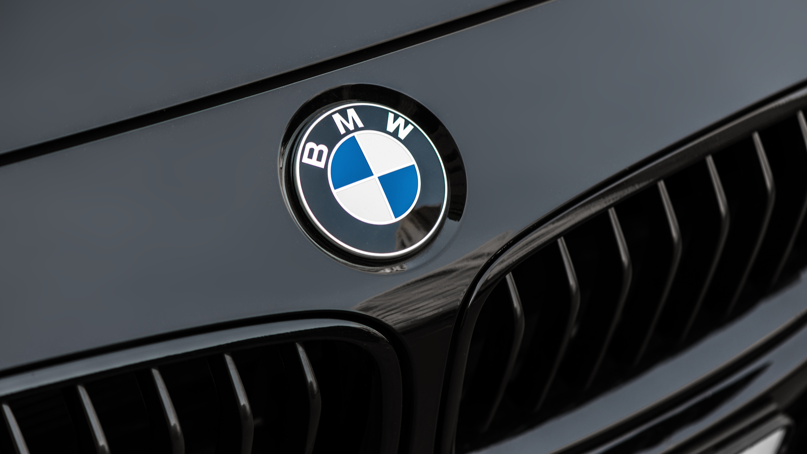 BMW conclut un accord de 2 milliards d'euros autour des batteries de voitures électriques