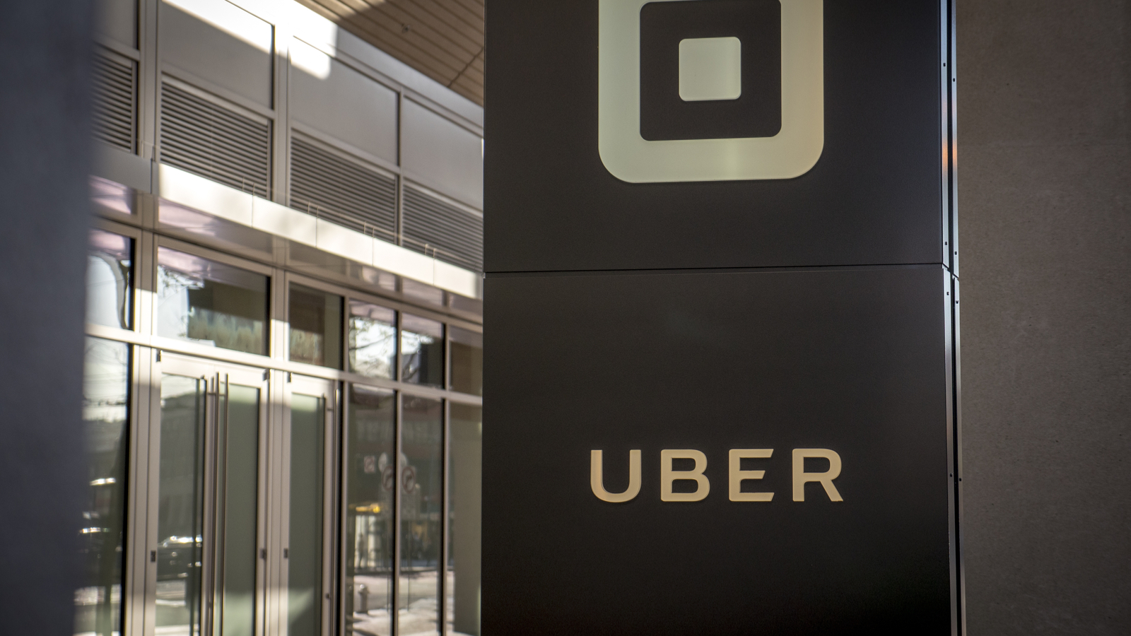 Uber s'essaie à de nouveaux services avec Uber Direct et Uber Connect