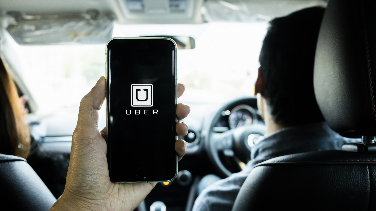 Uber sommé de salarier ses chauffeurs aux Pays-Bas