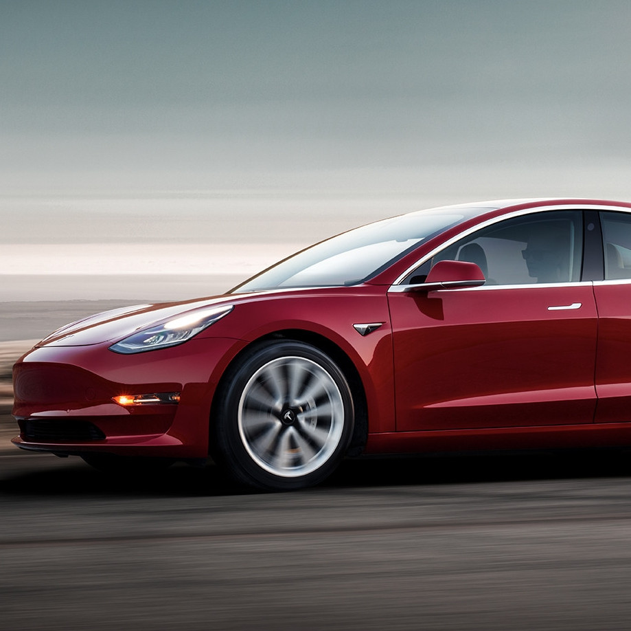 Tesla débute la production de la Model 3 LR en chine