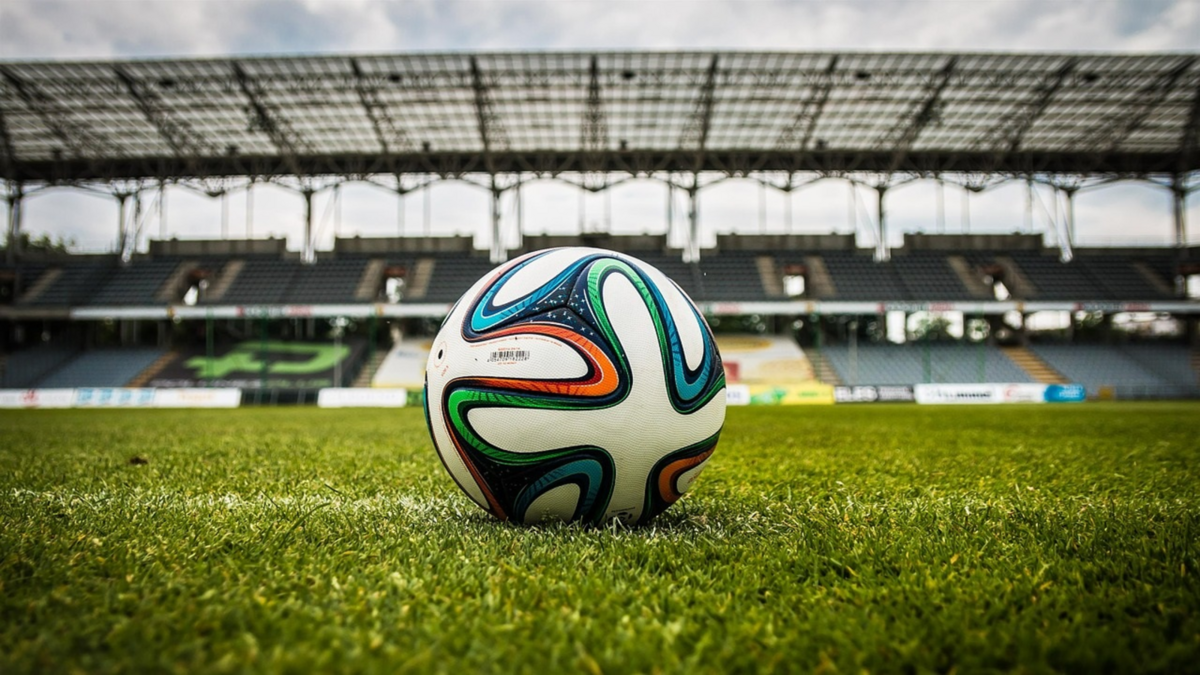 football-pixabay-CAN.png © Pixabay