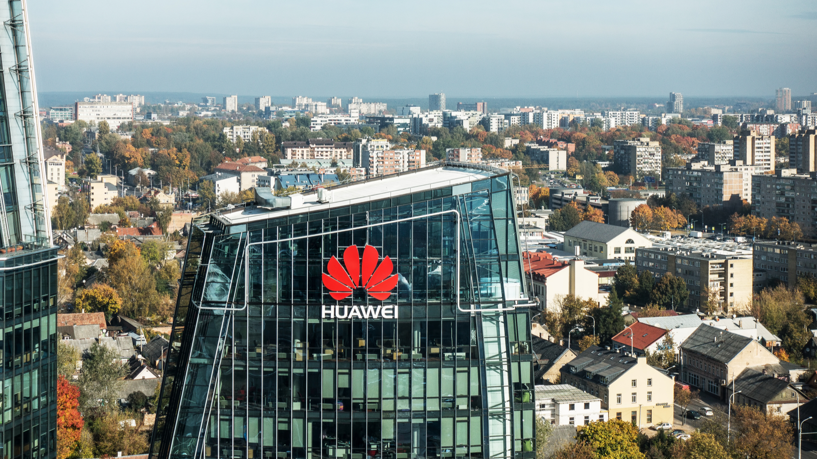 Huawei plus gros constructeur de smartphones devant Samsung en avril
