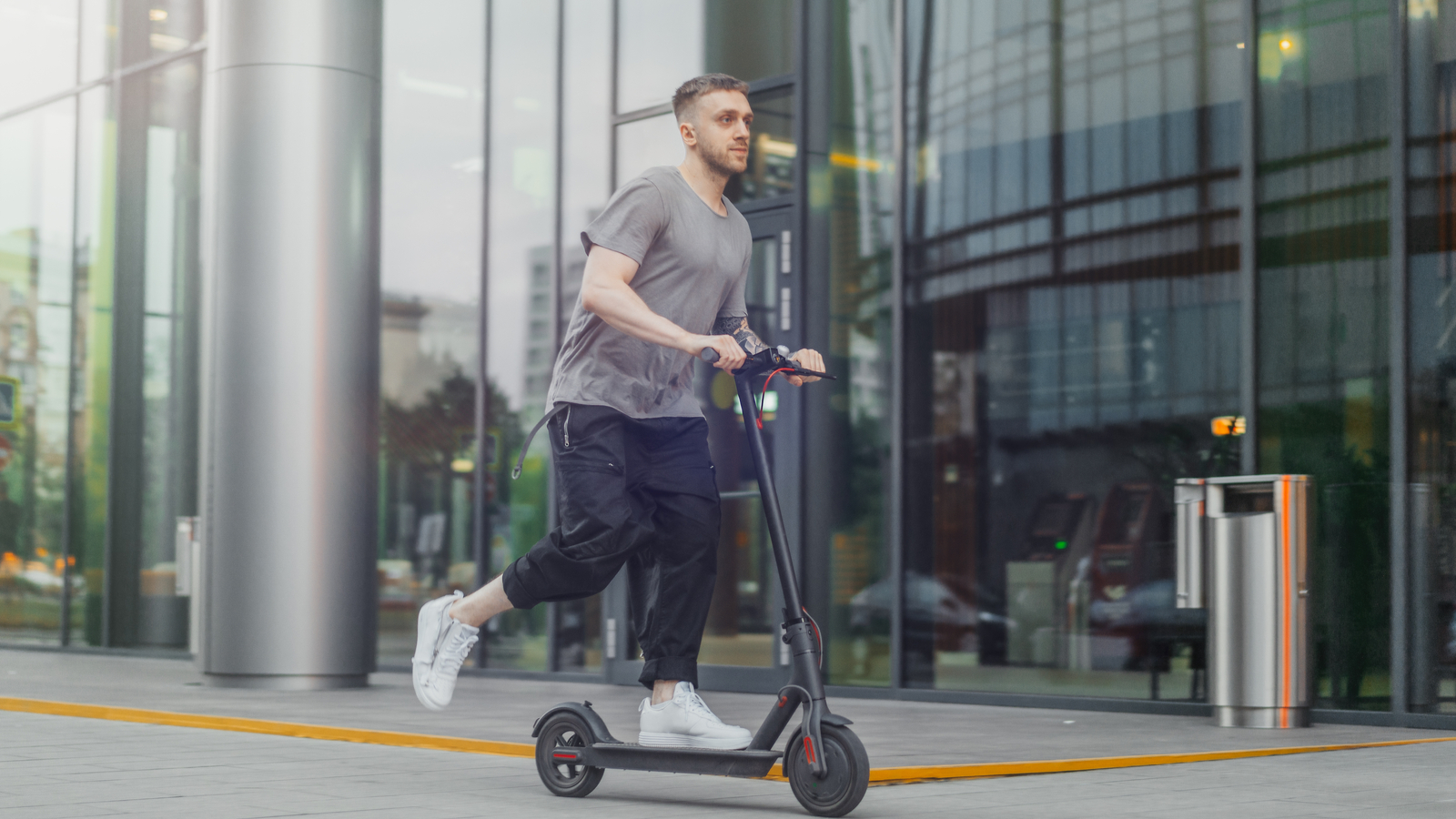 AL1 : une nouvelle trottinette électrique (abordable) signée... Lamborghini !