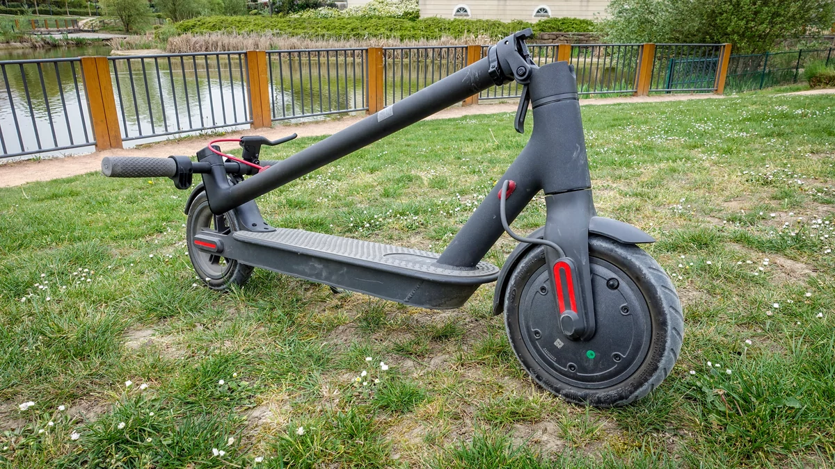Xiaomi M365 Mi Electric Scooter