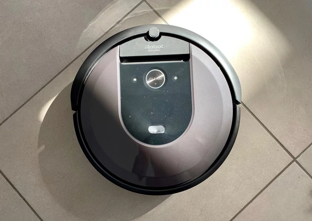 iRobot Roomba i7+