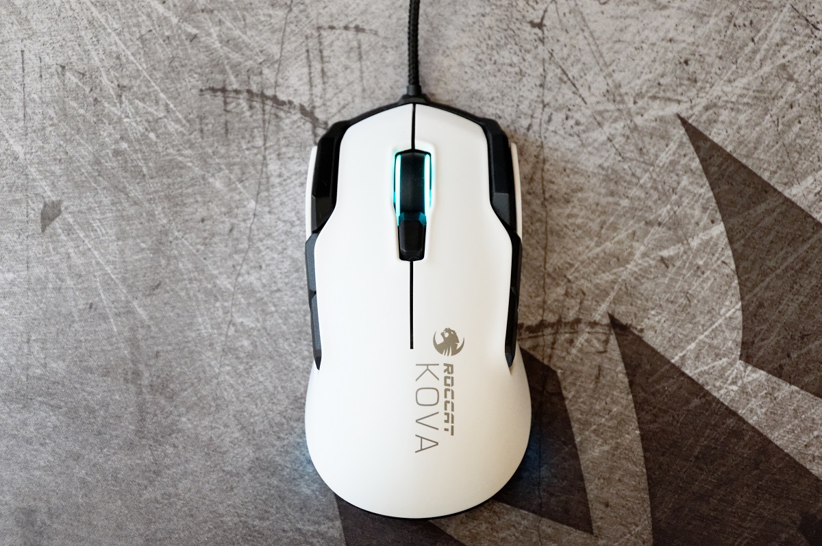 Test de la souris Roccat Kova AIMO : complète et ambidextre