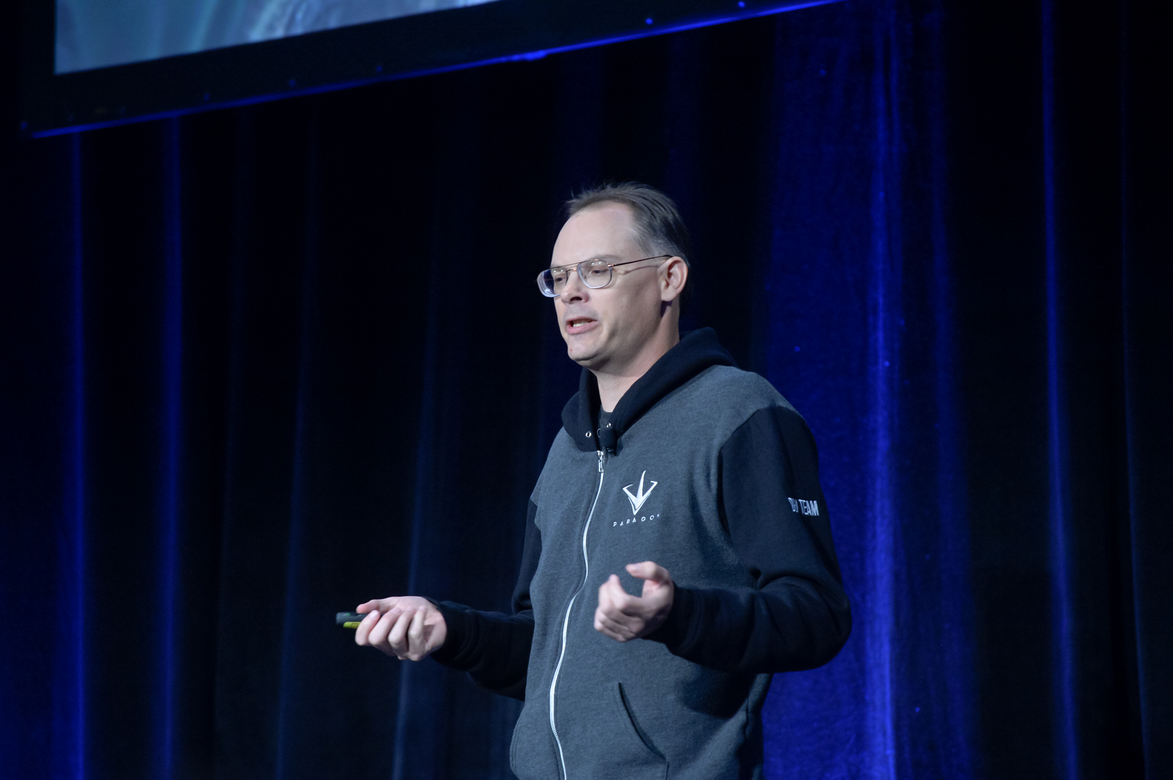 Tim Sweeney, P.-D.G. d'Epic Games critique le monopole d'Apple et Google sur les stores applicatifs