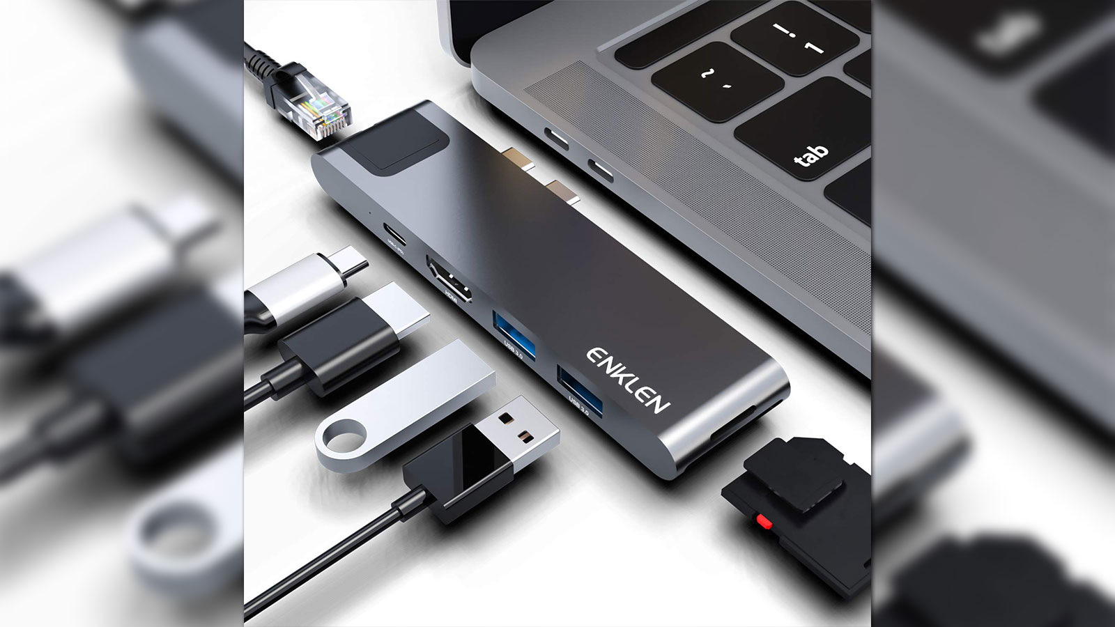 Adaptateur Multiport hub USB C, Adaptateur newmight 5 en 1 USB-C à HDMI,  Lecteur