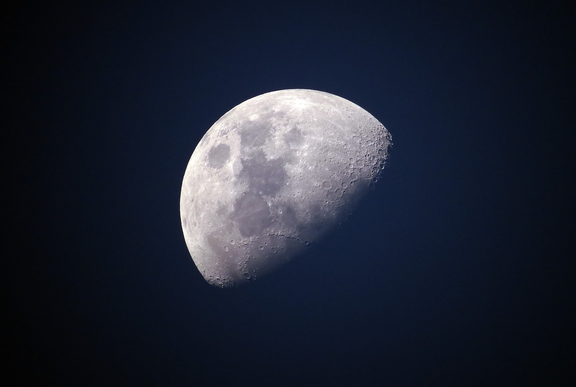 Des scientifiques créent une carte géologique complète de la Lune d'après les données d'Apollo