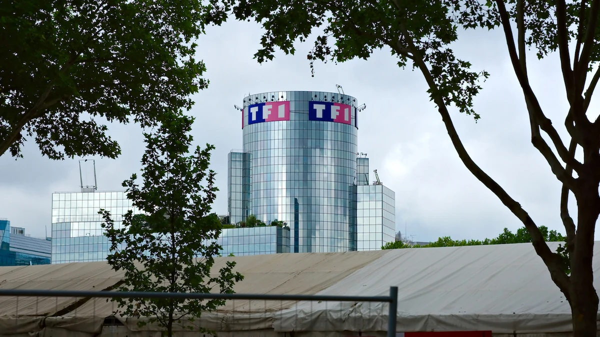 tf1