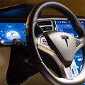 Tesla : Musk promet un mois d'Autopilot gratuit pour tous, mais...