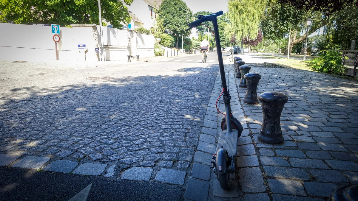 Xiaomi Mi Electric Scooter Pro