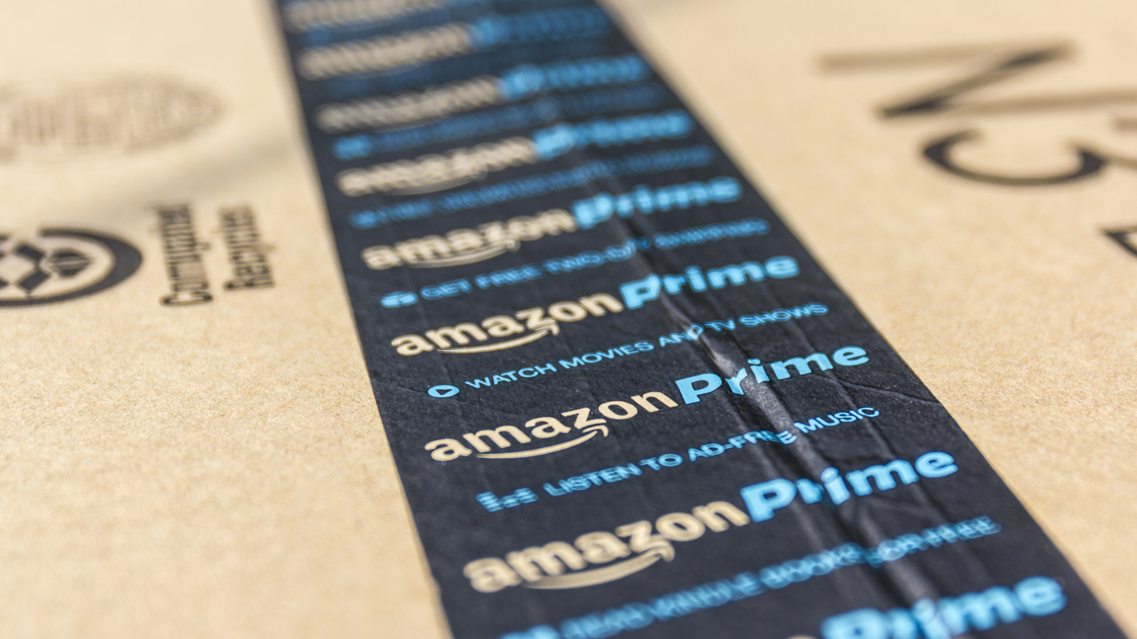 Amazon : le FBI démantèle un trafic à 10 millions de dollars, deux ...