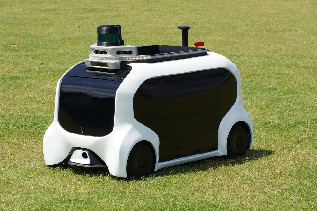 Tokyo 2020 robot pelouse.png