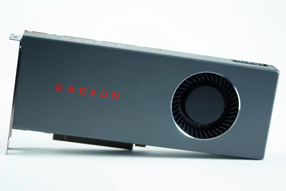 La RX 5700 est très monolythique