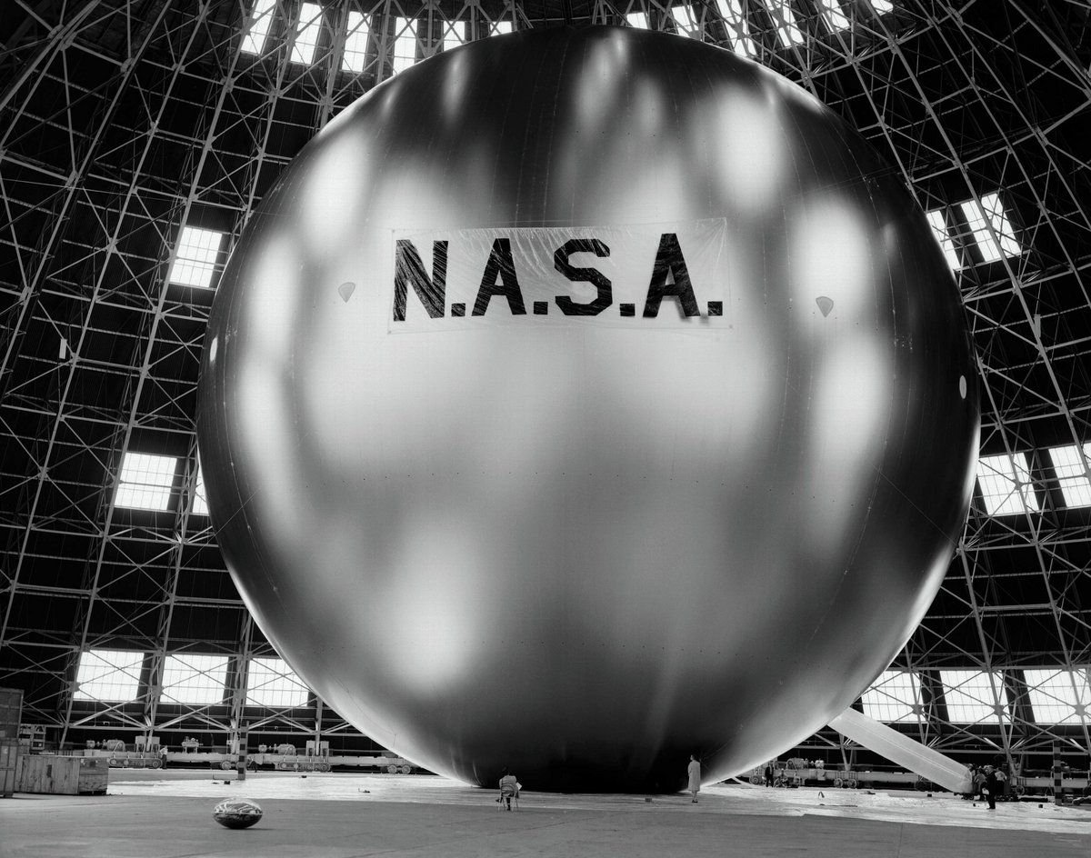 Echo 2 balloon satellite - 1961