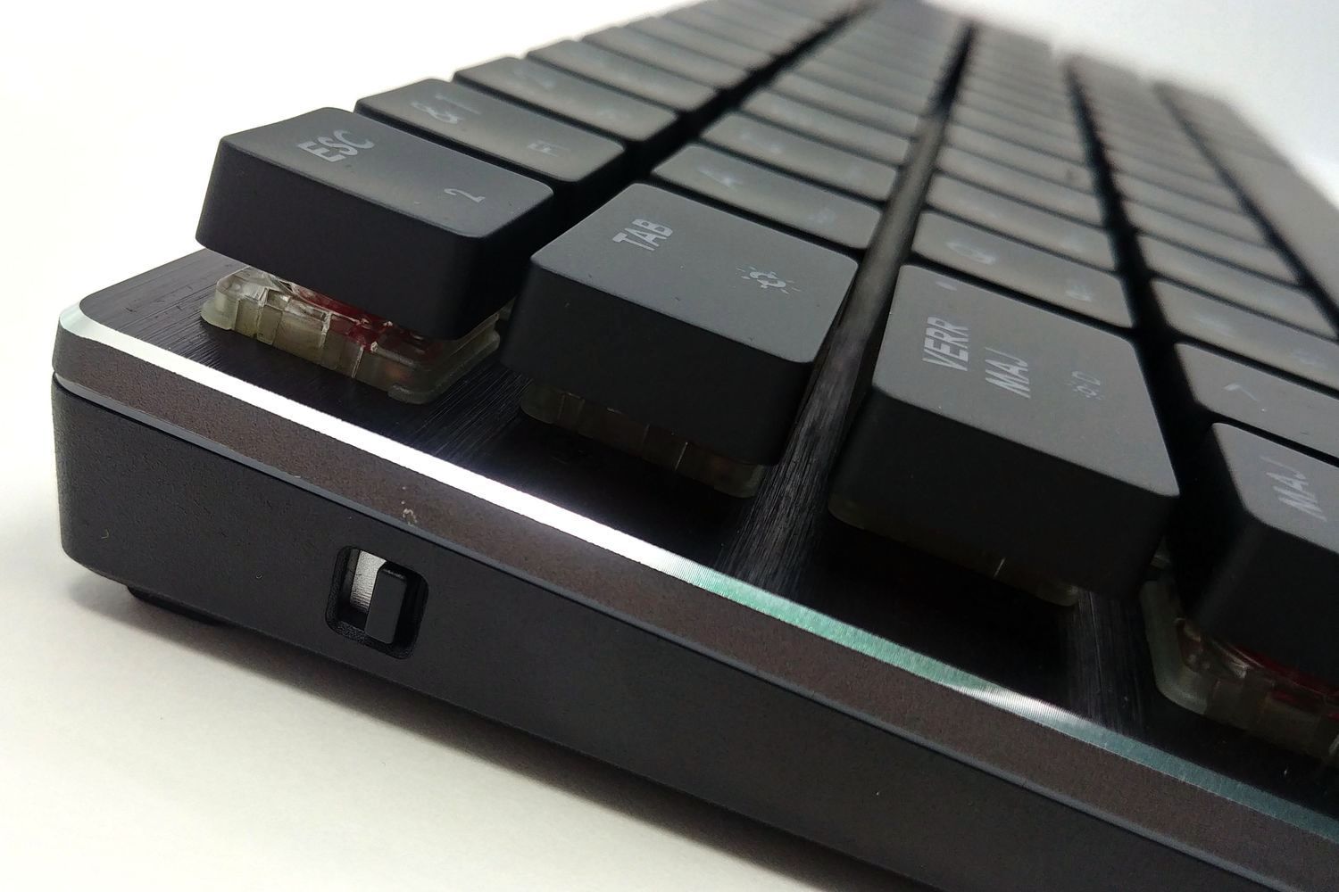 Test Cooler Master SK621 : mini clavier, maxi efficacité Test Cooler Master SK621 : mini clavier, maxi efficacité
