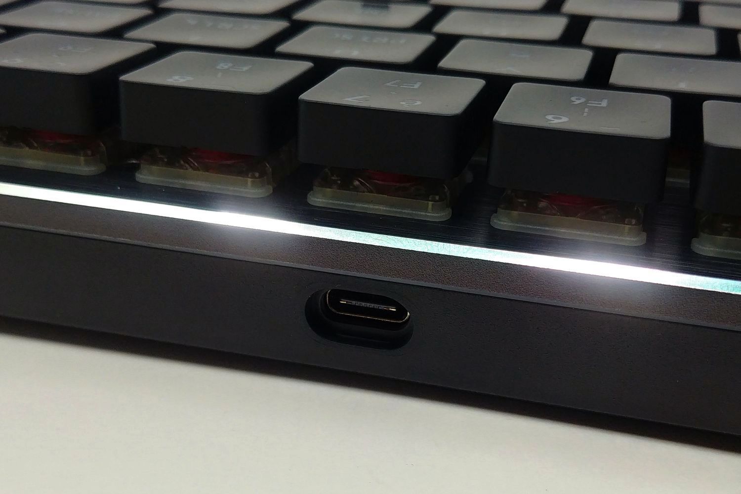 Test Cooler Master SK621 : mini clavier, maxi efficacité Test Cooler Master SK621 : mini clavier, maxi efficacité