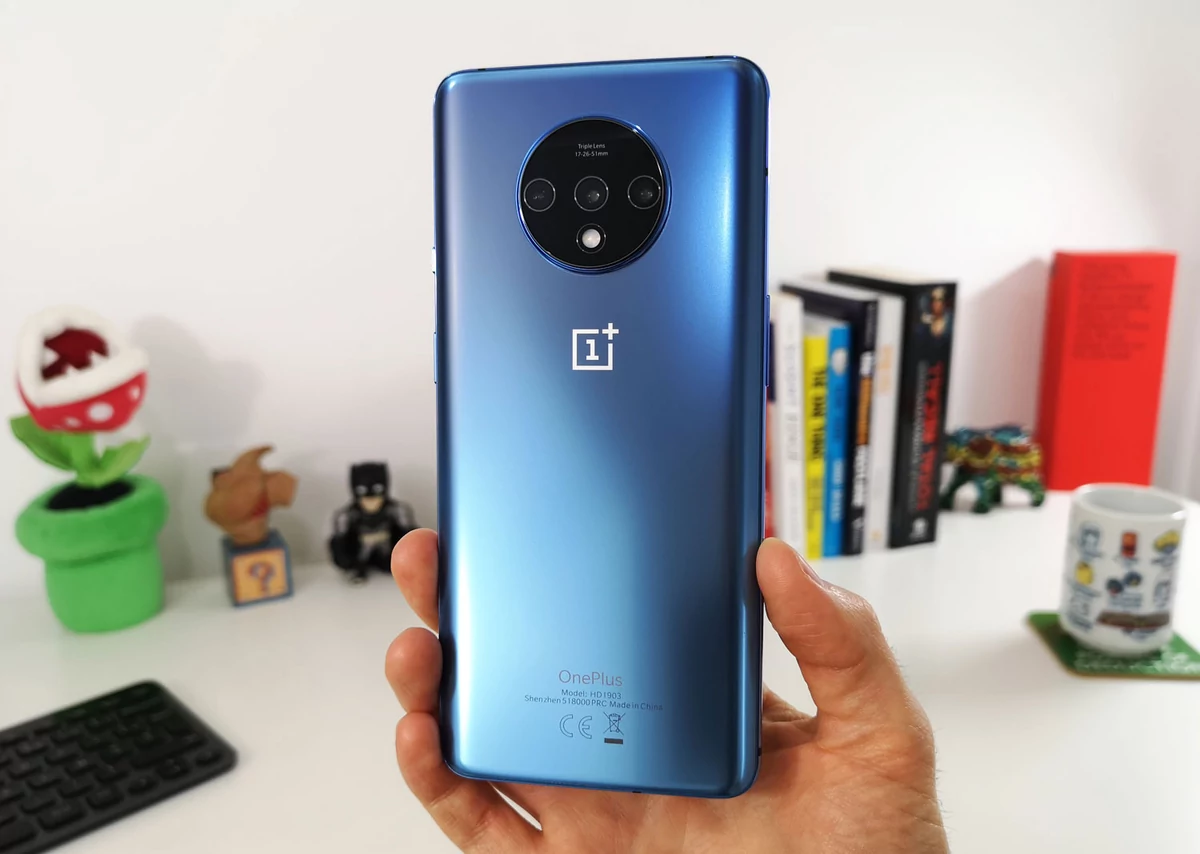 Test-OnePlus-7T-Design.jpg