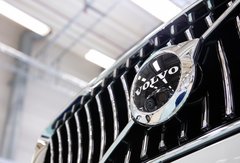 Volvo tease le XC40 : son nouveau SUV éléctrique