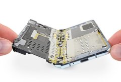 Ca y est, le Samsung Galaxy Fold s'est fait démonter par iFixit