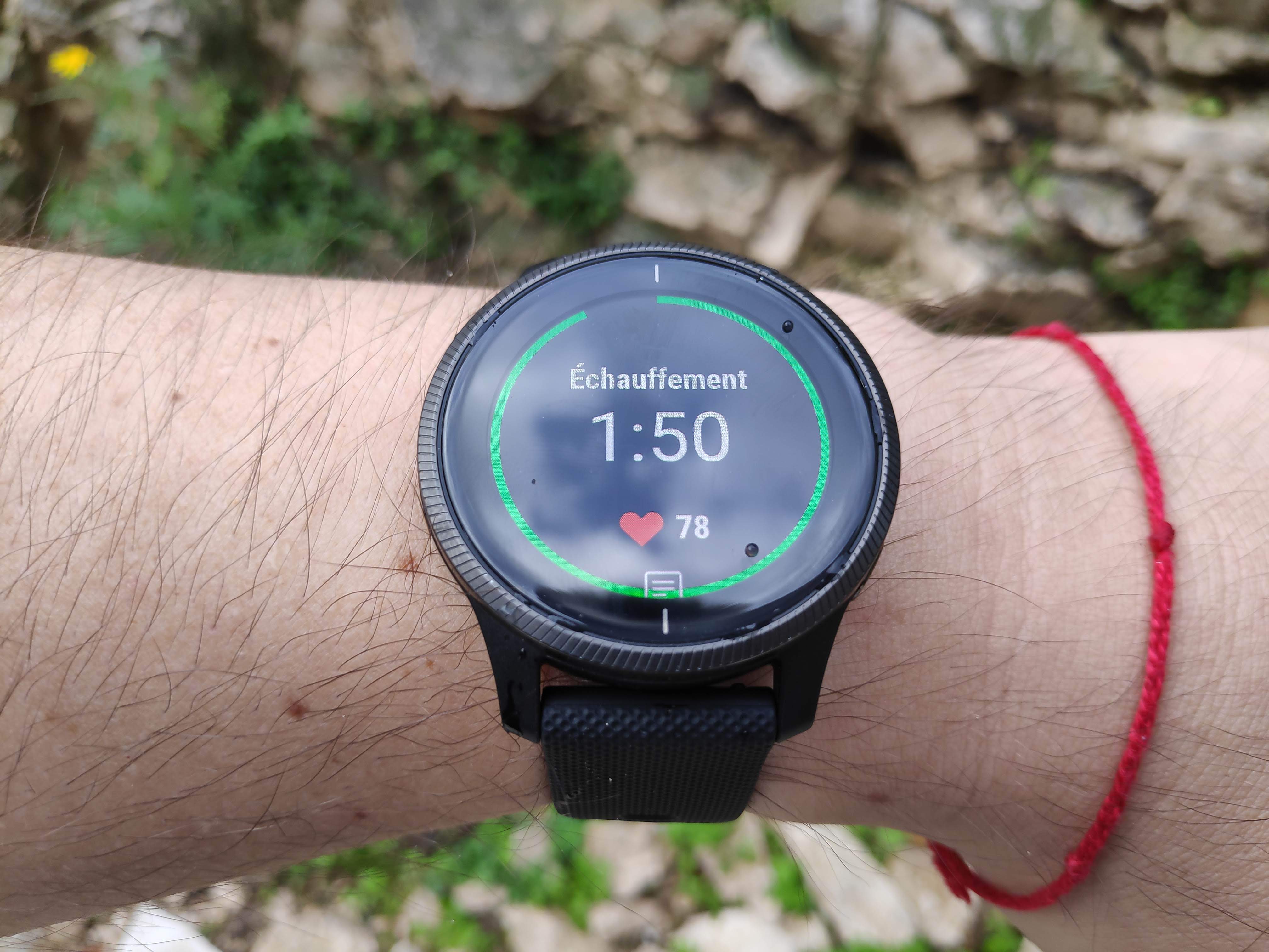 Garmin Vivoactive 4S Avis Test : La meilleur montre sport ?