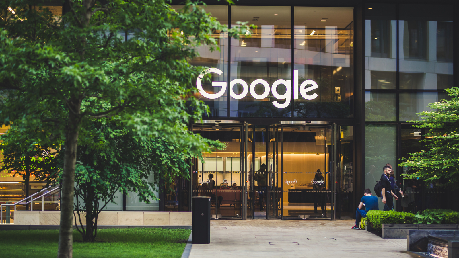 Une plainte contre Google pour discrimination salariale est devenue un recours collectif représentant 10 800 femmes