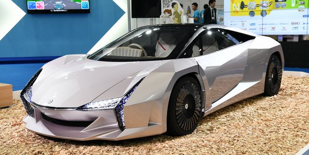 Au Tokyo Motor Show, le Japon présente son premier véhicule écologique en nanocellulose