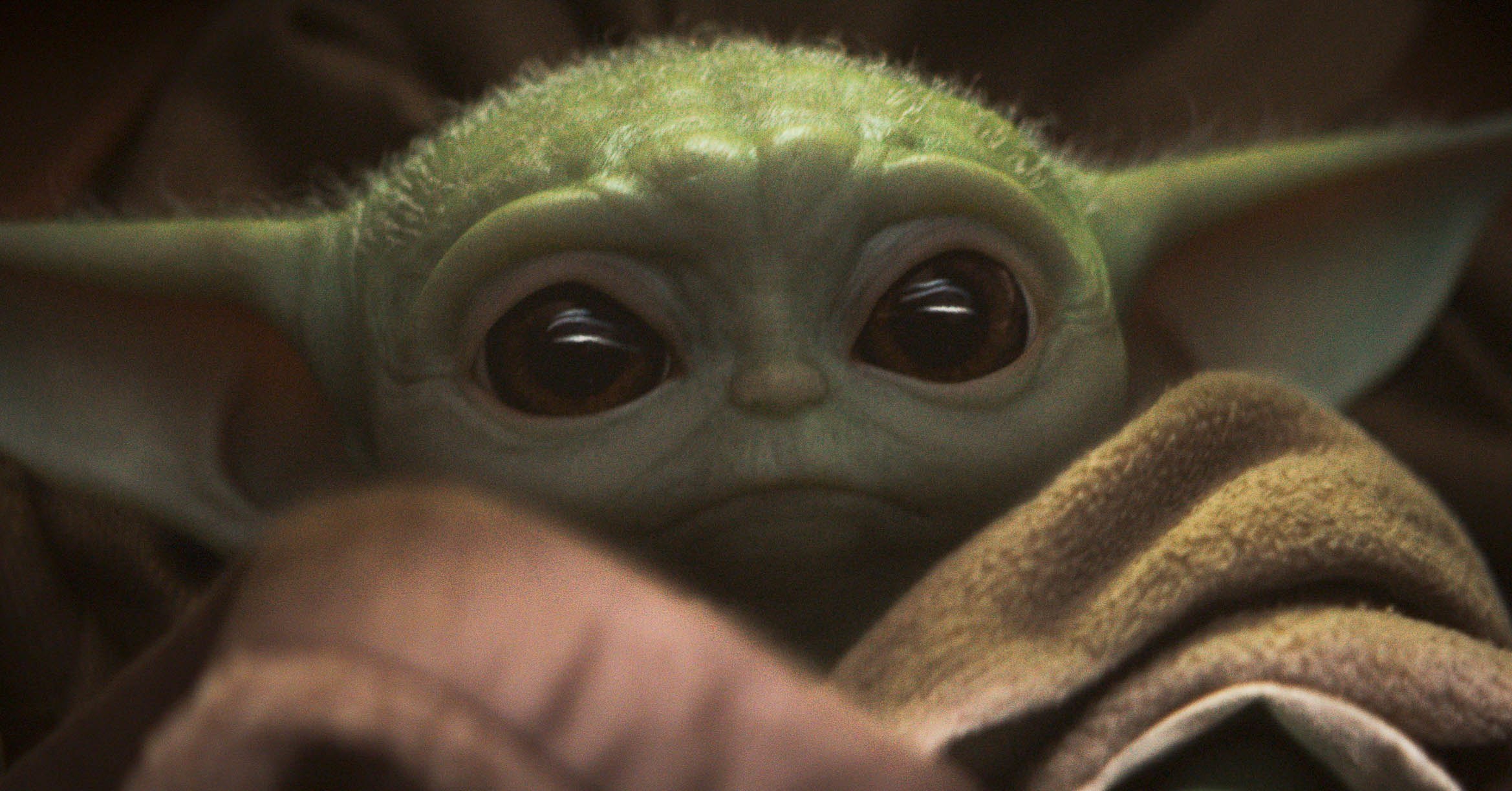 Baby Yoda Fait Craquer Internet Disney Repond Par Du Merchandising