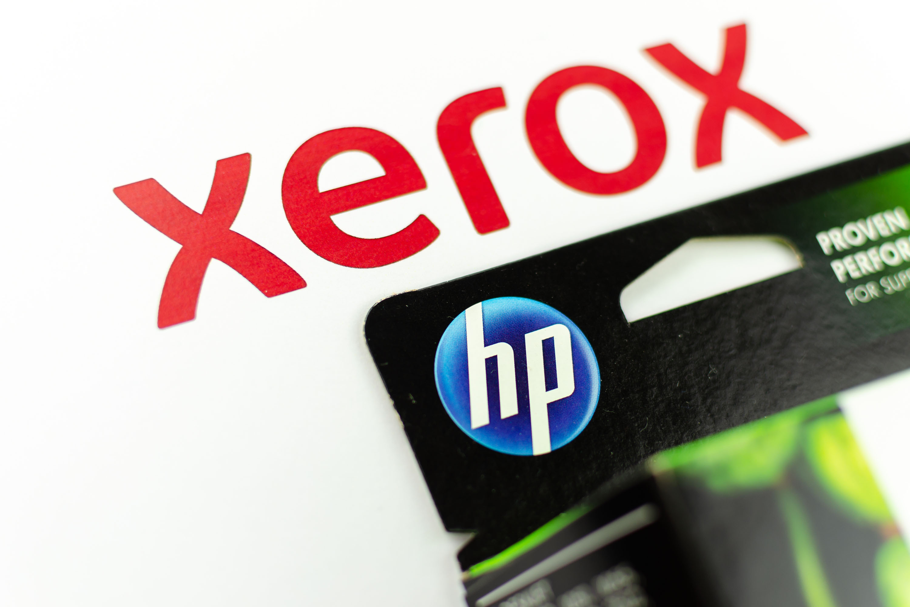 Duel Xerox-HP : Xerox revoit son offre et menace le conseil d'administration