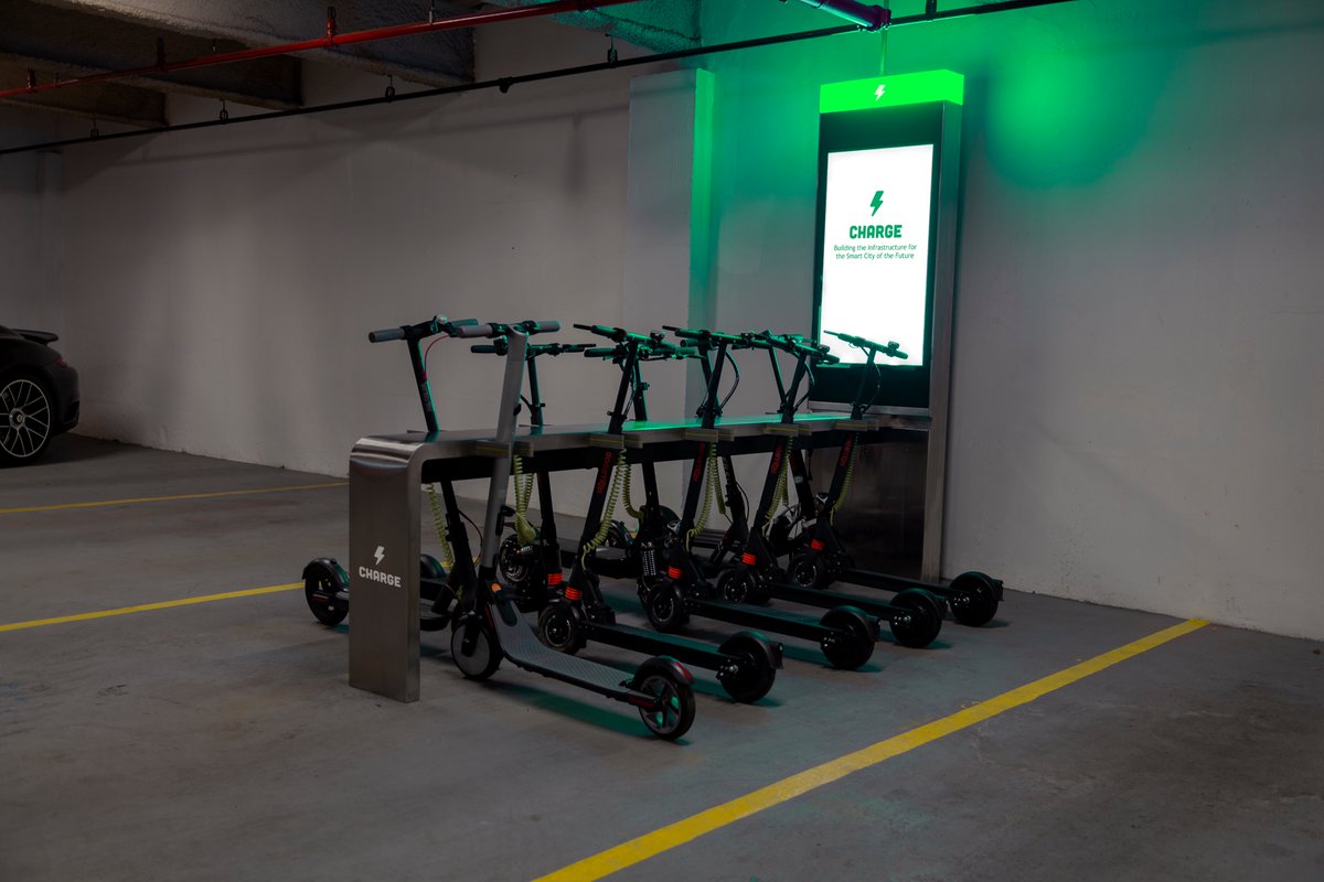 Parking de rechargement trottinettes électriques