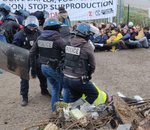 Black Friday : plusieurs sites d’Amazon France bloqués par des manifestants, la firme répond