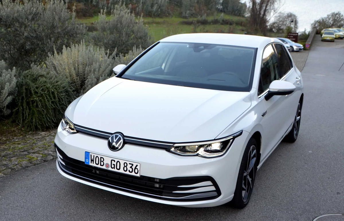 Golf-8 eTSI_cropped_0x0