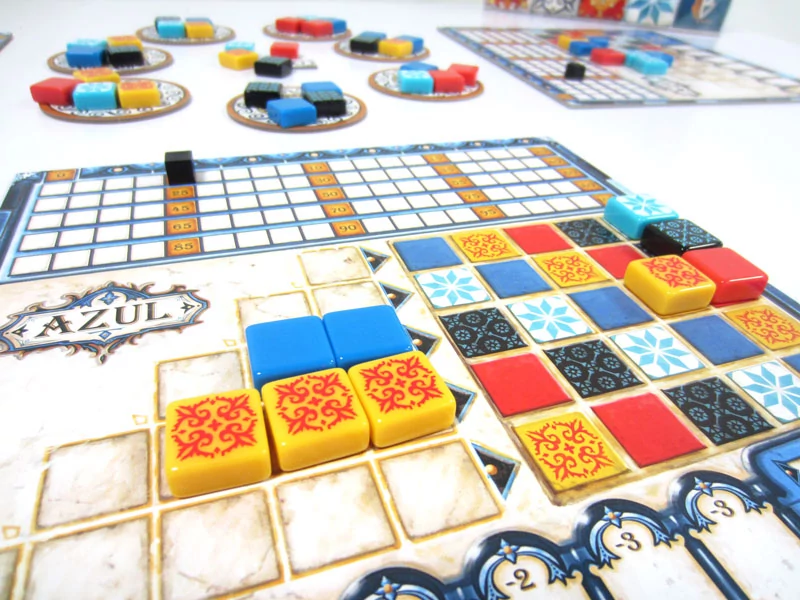 Azul, le jeu abstrait de pose de faïence ! – Un monde de jeux