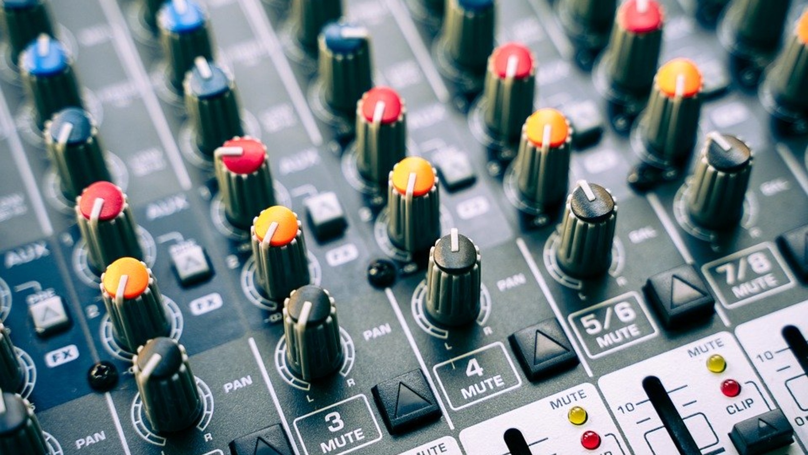 Justice : la musique diffusée sous Creative Commons dans un magasin reste soumise à rémunération