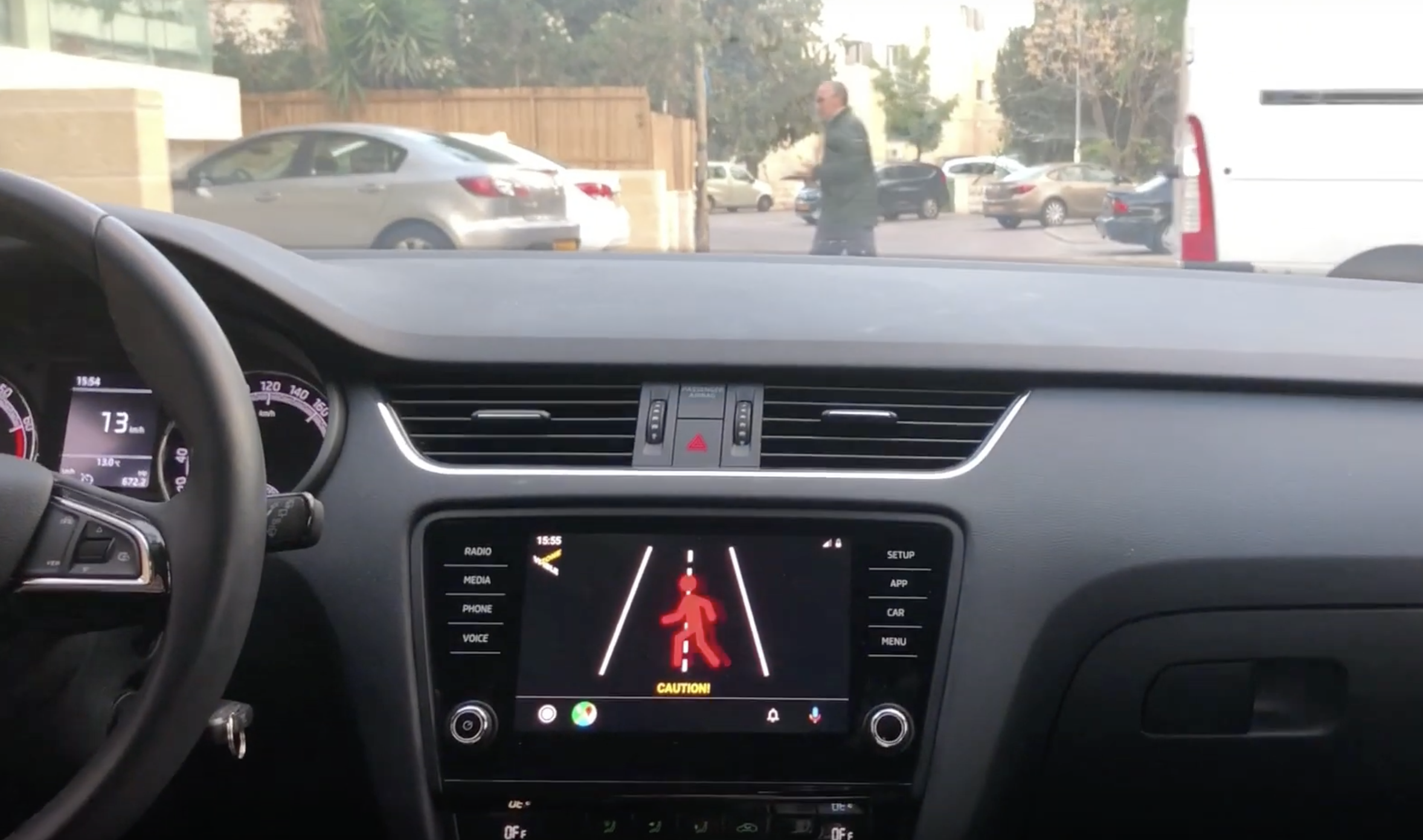 Une app Android Auto capable de détecter les piétons grâce à leur smartphone...