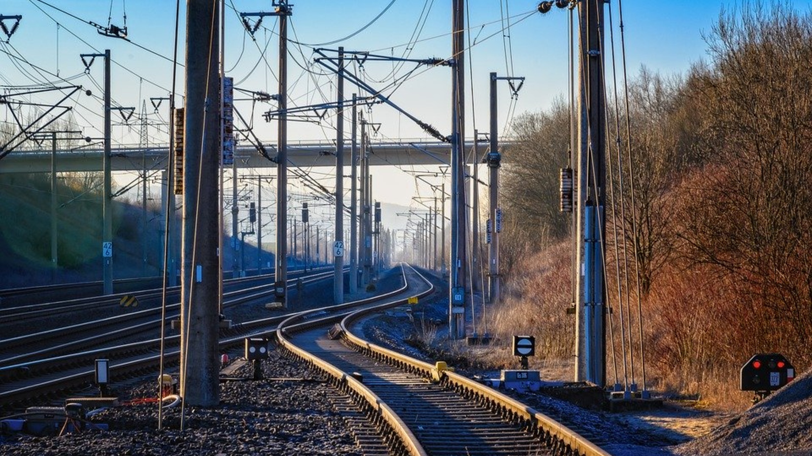 La SNCF veut vendre de la fibre à destination des entreprises dès 2020