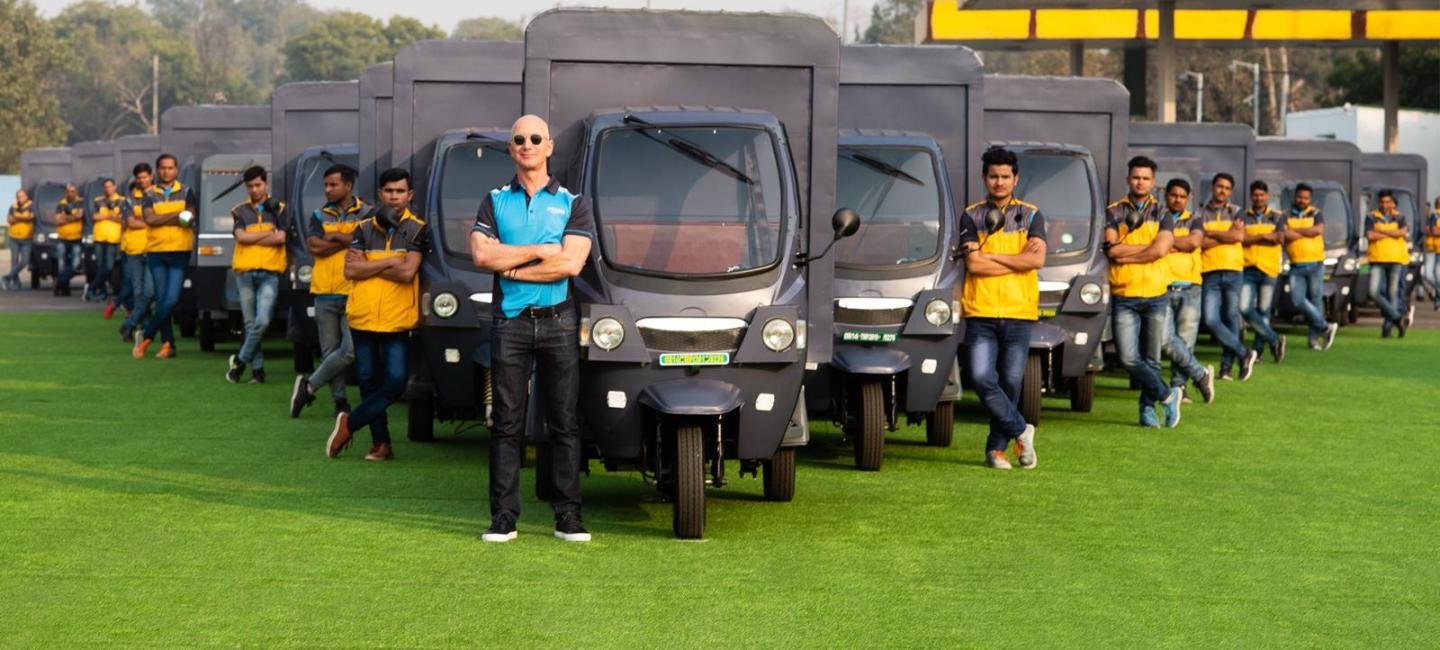 Quand Jeff Bezos fait la démonstration des cyclo-pousses de livraison électriques d'Amazon