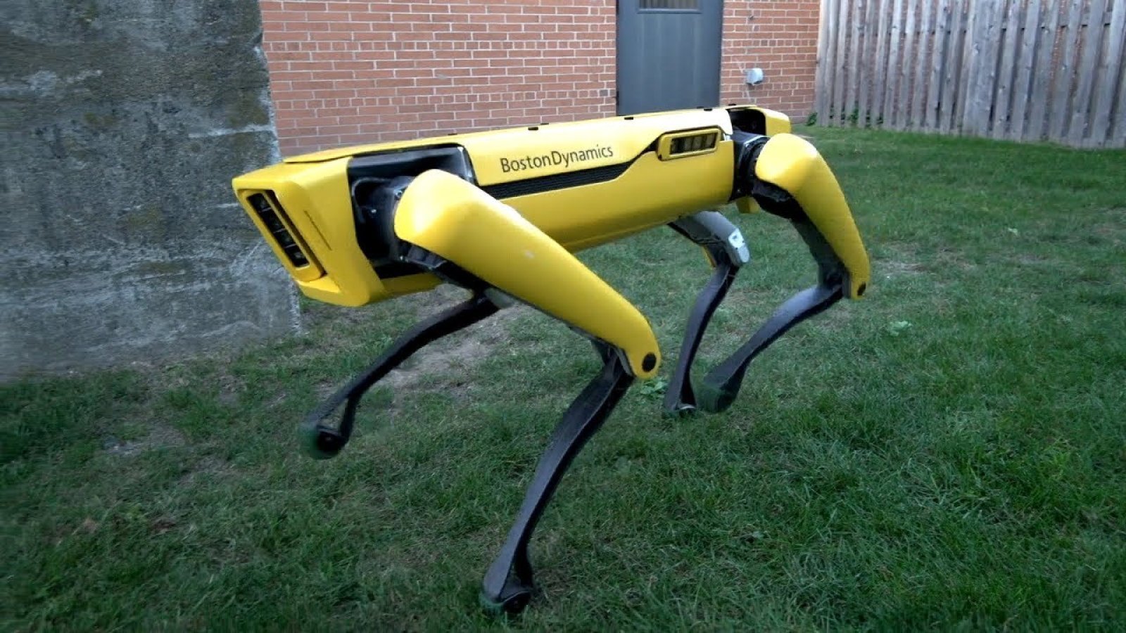 Le robot-chien de Boston Dynamics a désormais un SDK et on a hâte de voir ce que le monde va en faire