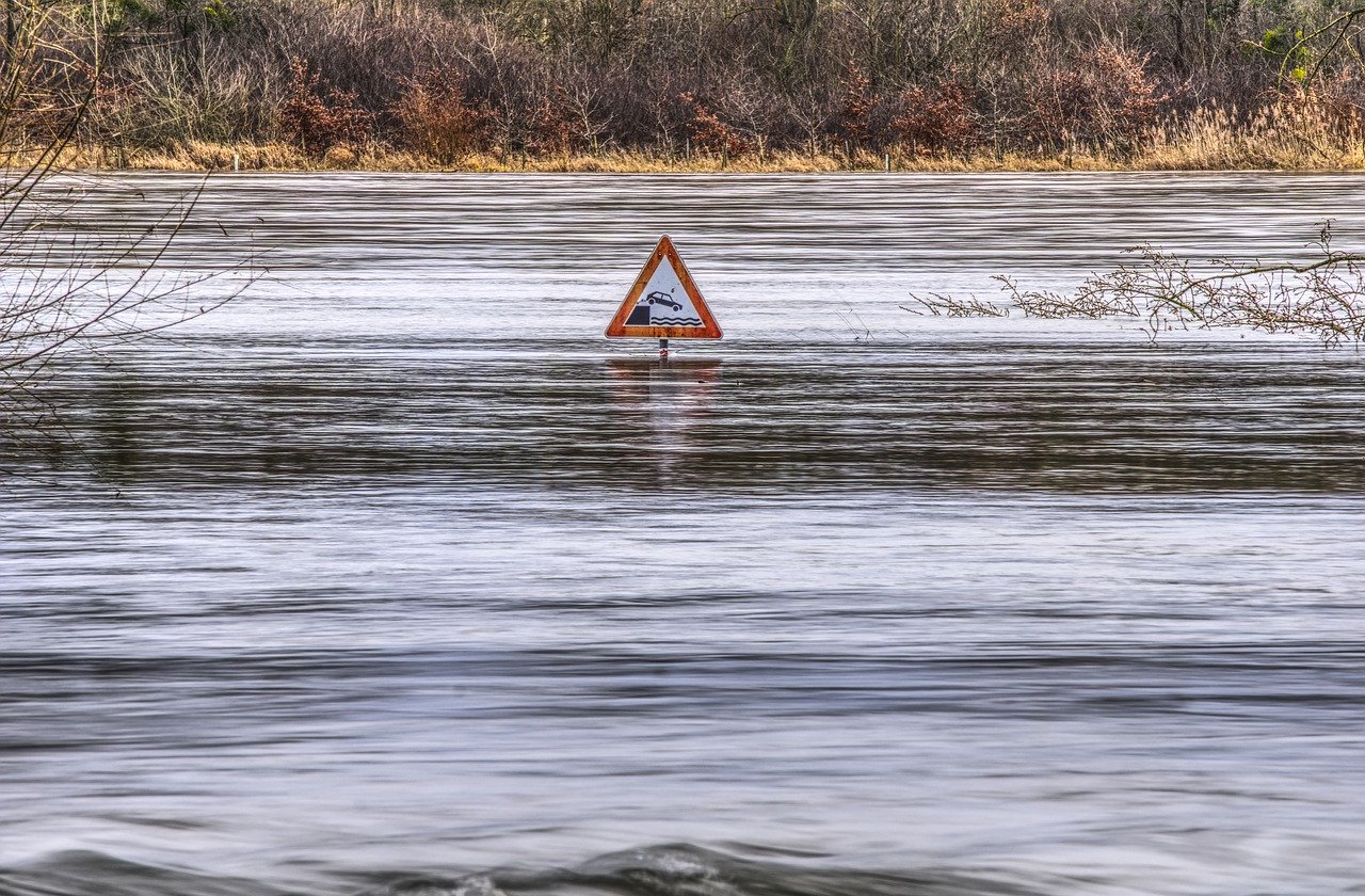 Et si Twitter permettait d'anticiper les inondations plus efficacement que les marégraphes ?