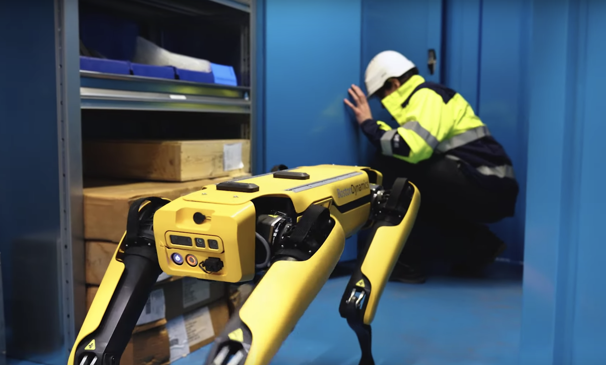 Le robot Spot de Boston Dynamics décroche un emploi sur une plateforme pétrolière