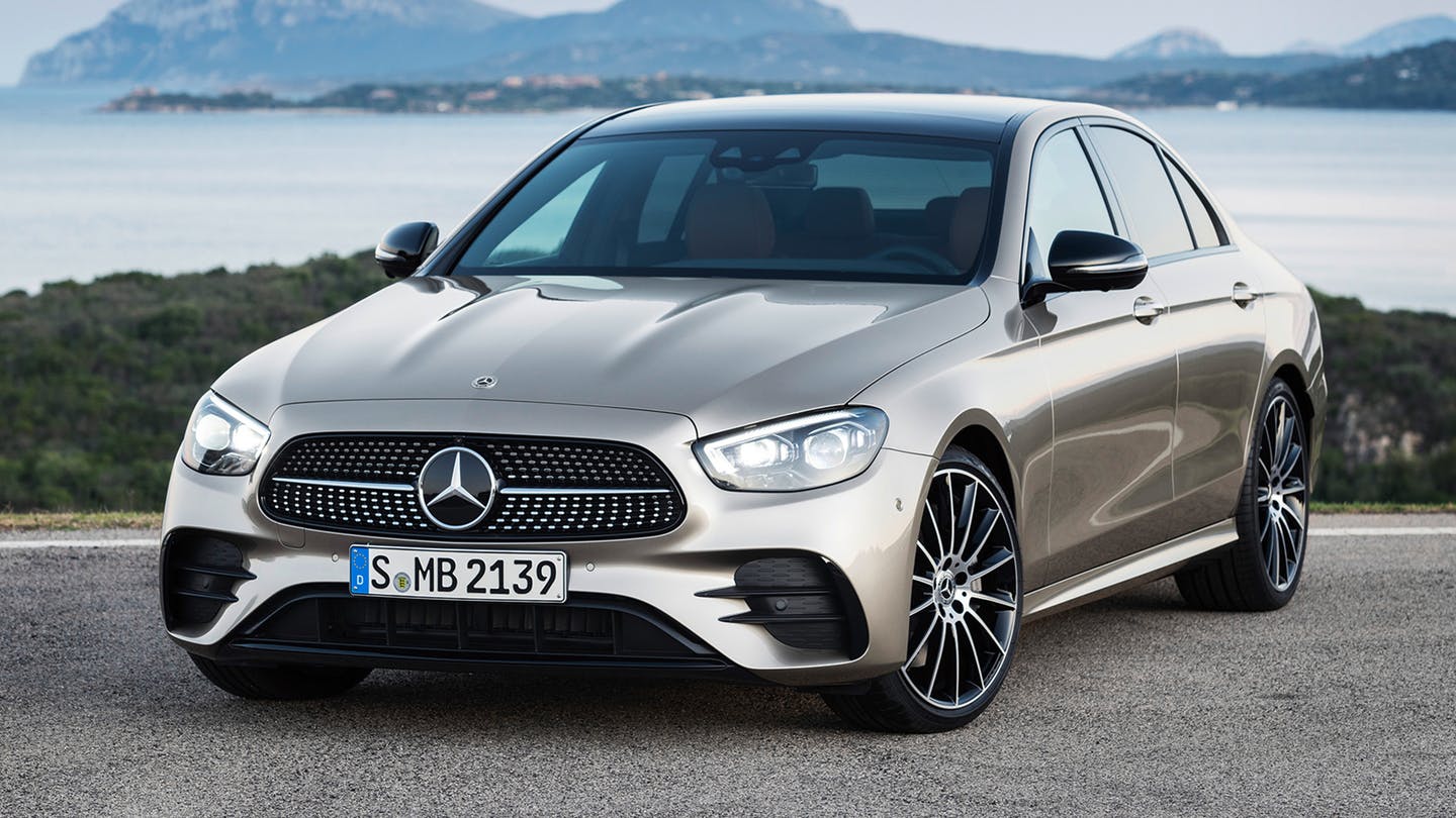 Mercedes : la prochaine génération de Classe E vous fera garder les mains sur le volant