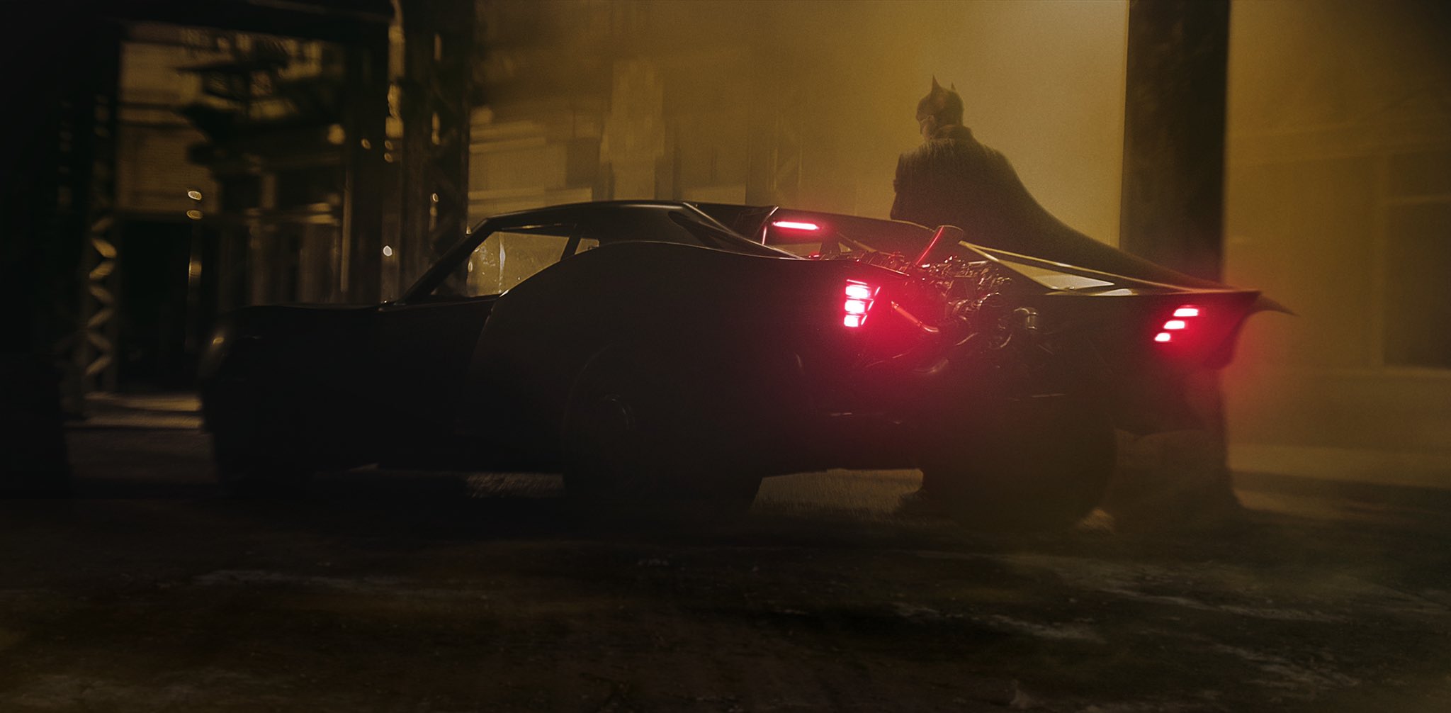 The Batman : Matt Reeves dévoile de premiers clichés de la Batmobile