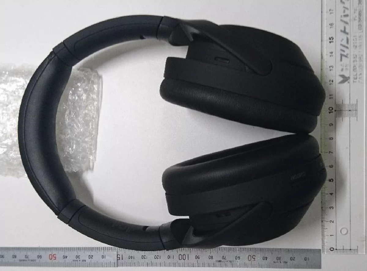Sony WH-1000xm4 05.jpg