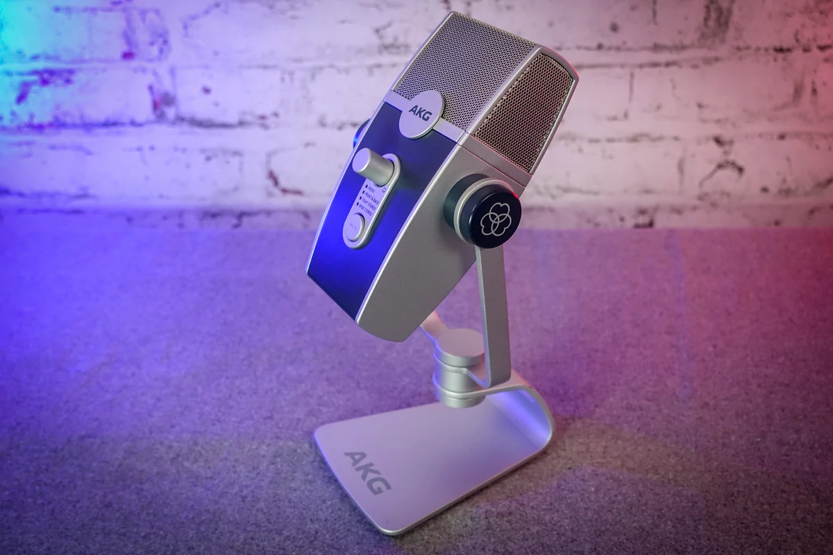 AKG Lyra