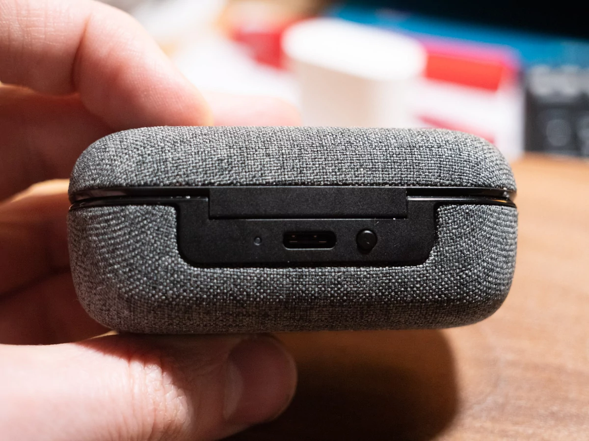 Sennheiser Momentum True Wireless 2 (4).jpg
